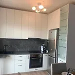 Modern Cozy W/in 10 Min Walk From Main Square Apartamento Tirana