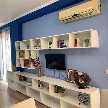 Modern Cozy W/in 10 Min Walk From Main Square 아파트 *