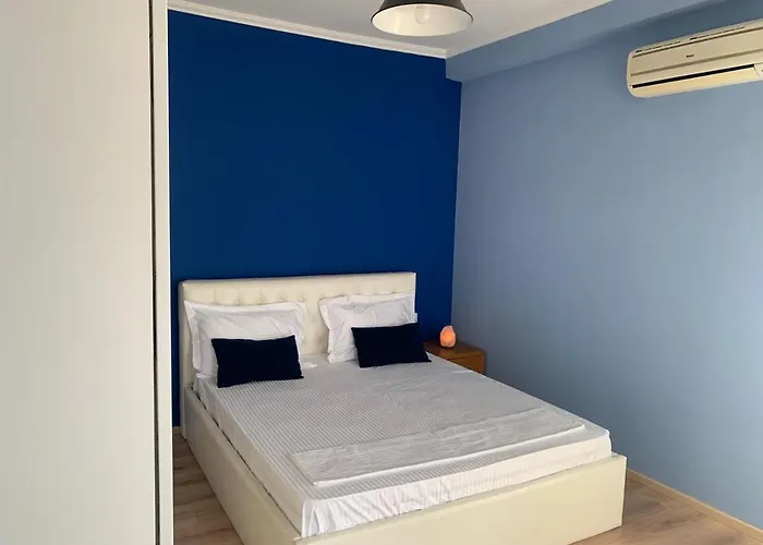 Modern Cozy W/in 10 Min Walk From Main Square Apartamento Tirana